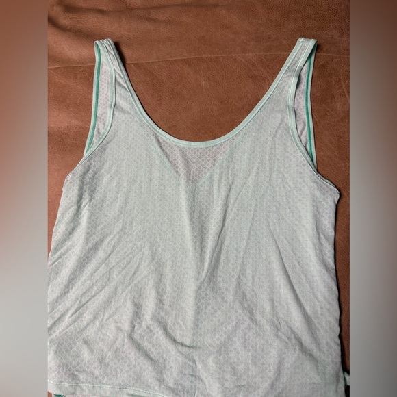 Lululemon Burn It Out Tank Green Diamond Pattern Size 10 - Picture 2 of 6